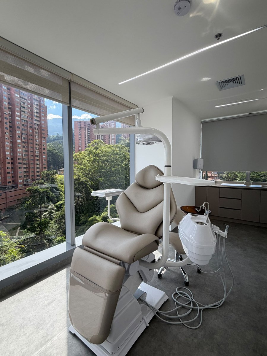 Smile On treatment room with floor-to-ceiling views